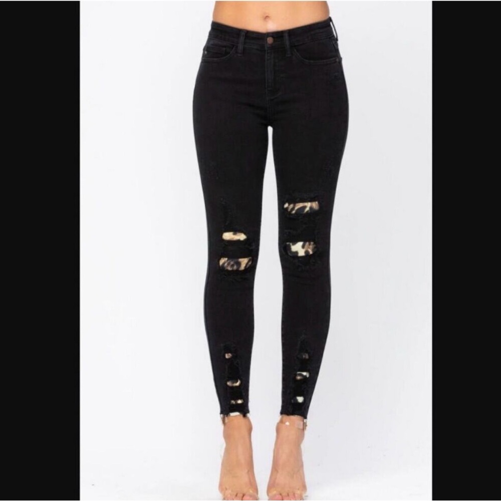 Judy Blue Jeans Womens 9/29 Black Destroyed Leopard Patch Mid Rise Skinny Fit